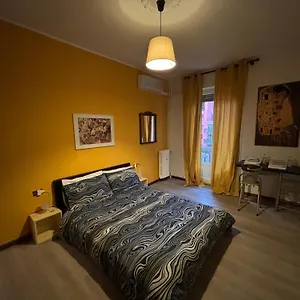 Da Me - Ampio Con 2 Da Letto Milano